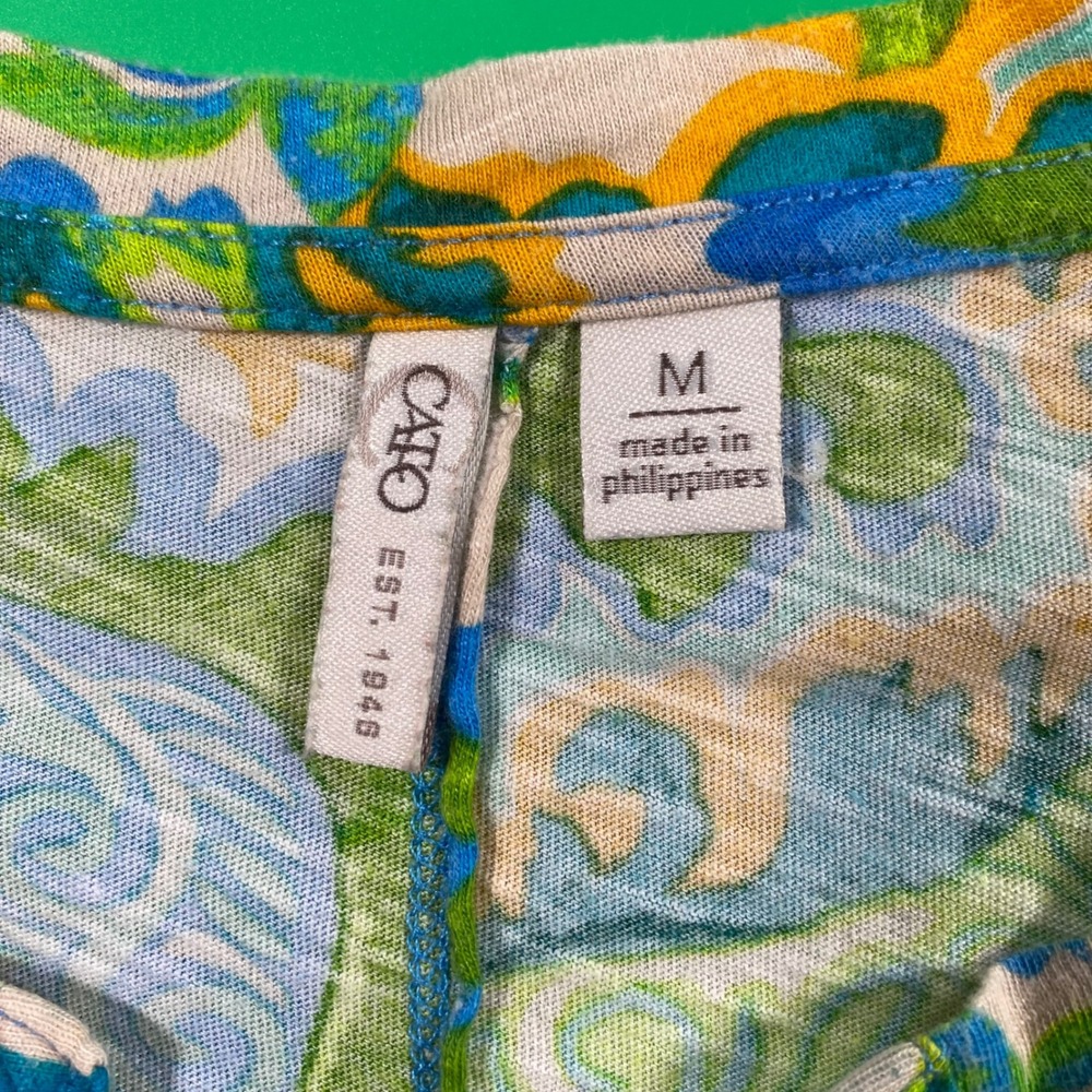 CATO Women's M‎ Paisley Print V-Neck Short Sleeve Top Blue Green Yellow - Picture 2 of 6